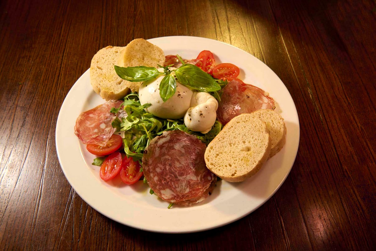 Fresh burrata appetizer at Pizza Gorda. 
